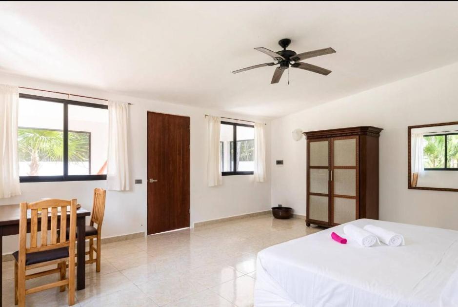 Kerubin Dorado Aparthotel Акумал Екстериор снимка