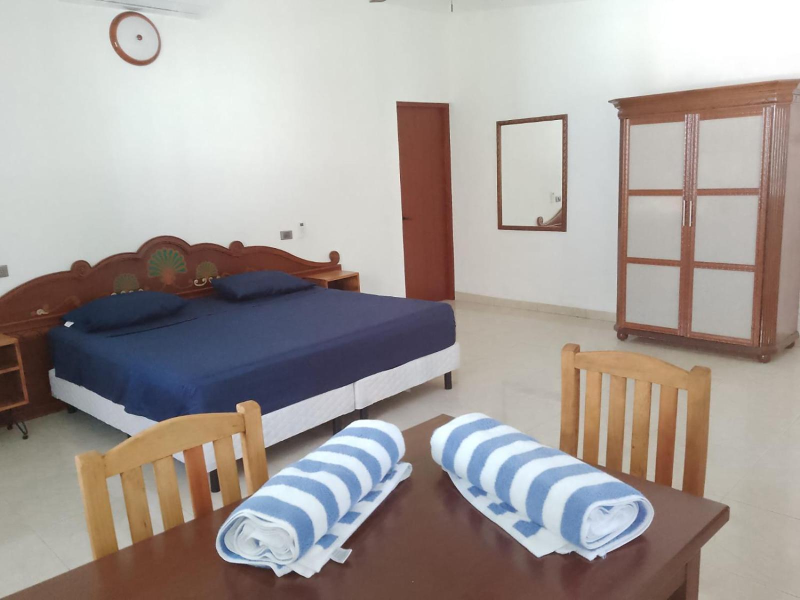 Kerubin Dorado Aparthotel Акумал Екстериор снимка